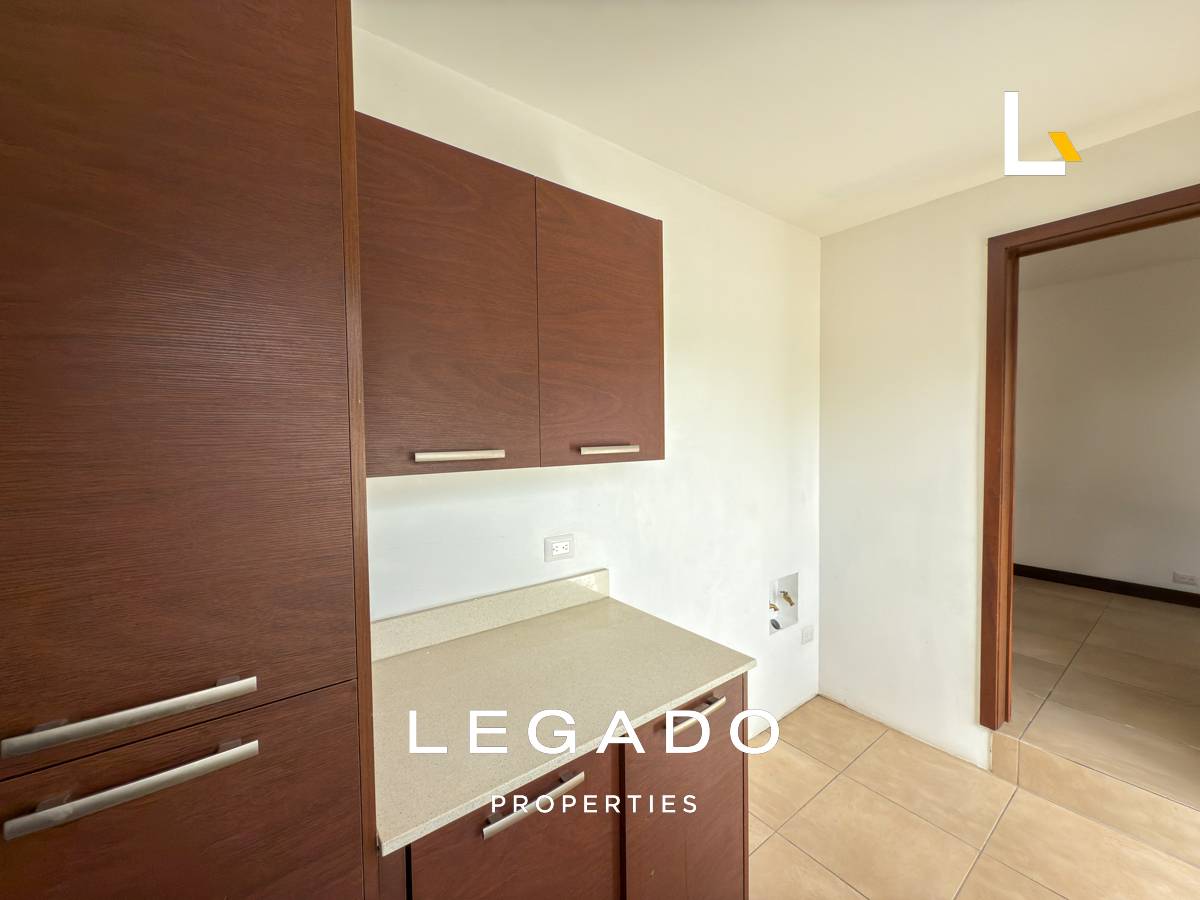 CASA, A 7 MIN DE ZONA 10, CONDOMINIO PORTAL VERDE