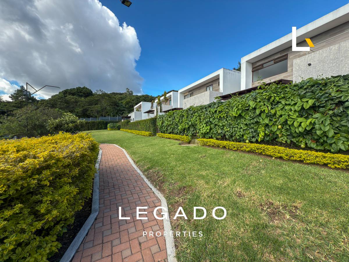 CASA, A 7 MIN DE ZONA 10, CONDOMINIO PORTAL VERDE