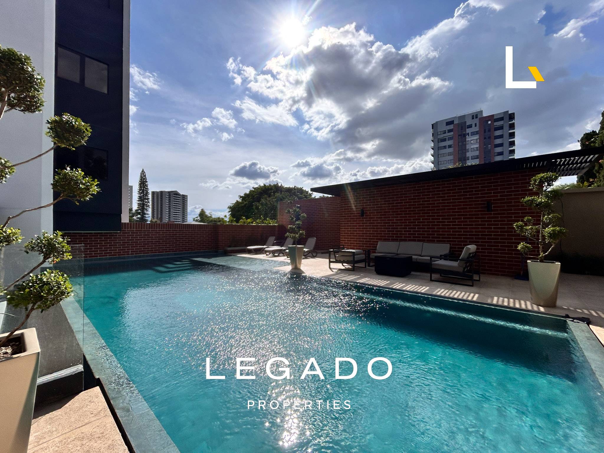 APARTAMENTO ZONA 15, EDIFICIO ALENA
