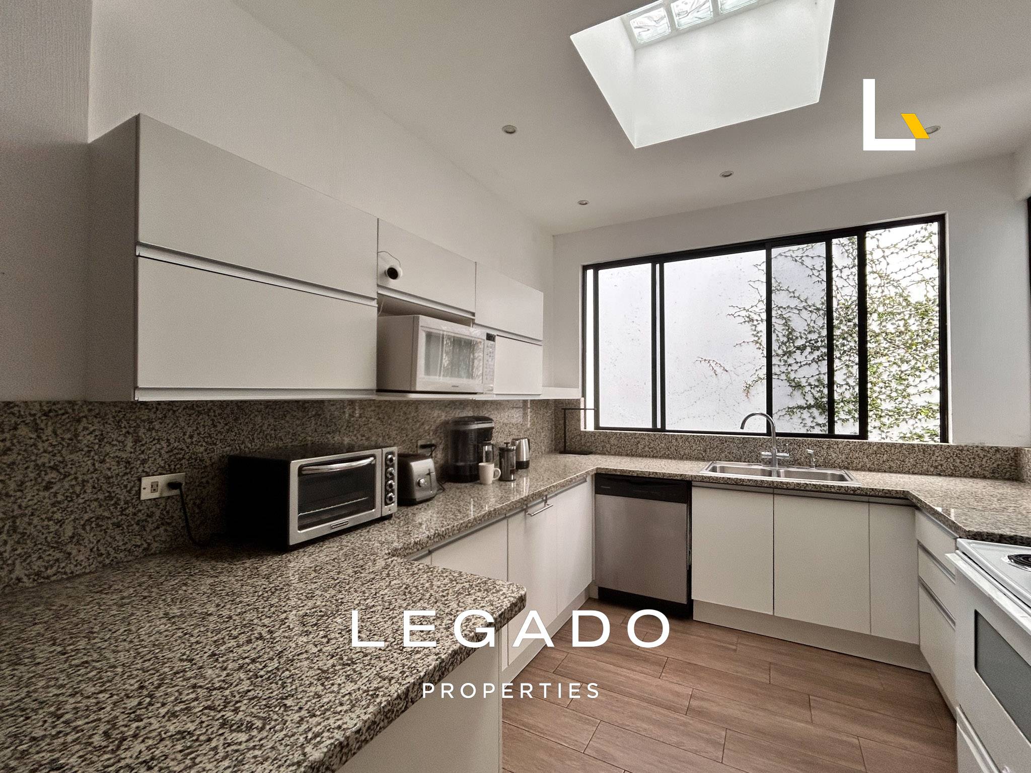 CASA, CAES KM. 8, CONDOMINIO LOMAS ALTAS