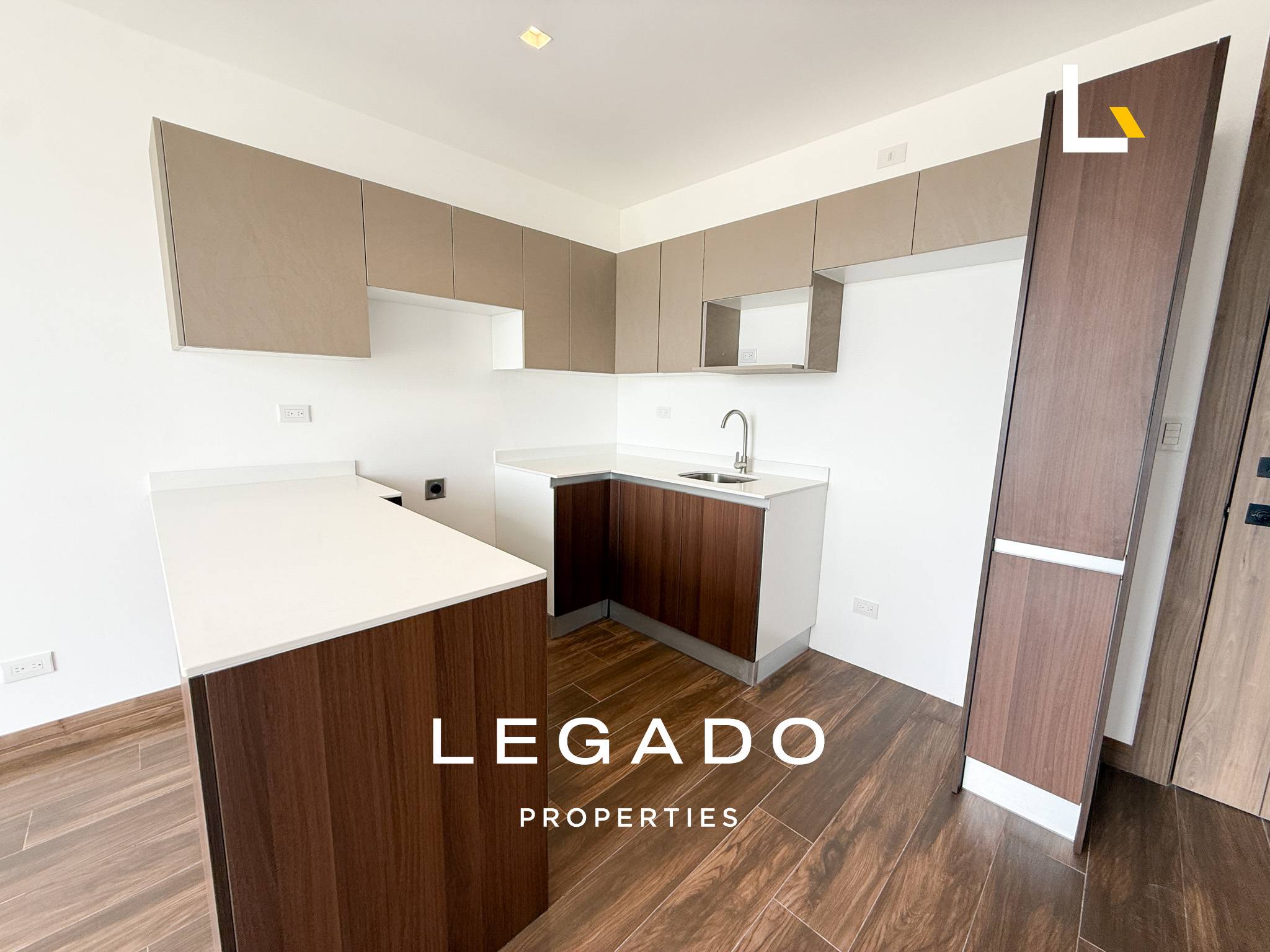 APARTAMENTO, ZONA 15 VH2, EDIFICIO VILA 15