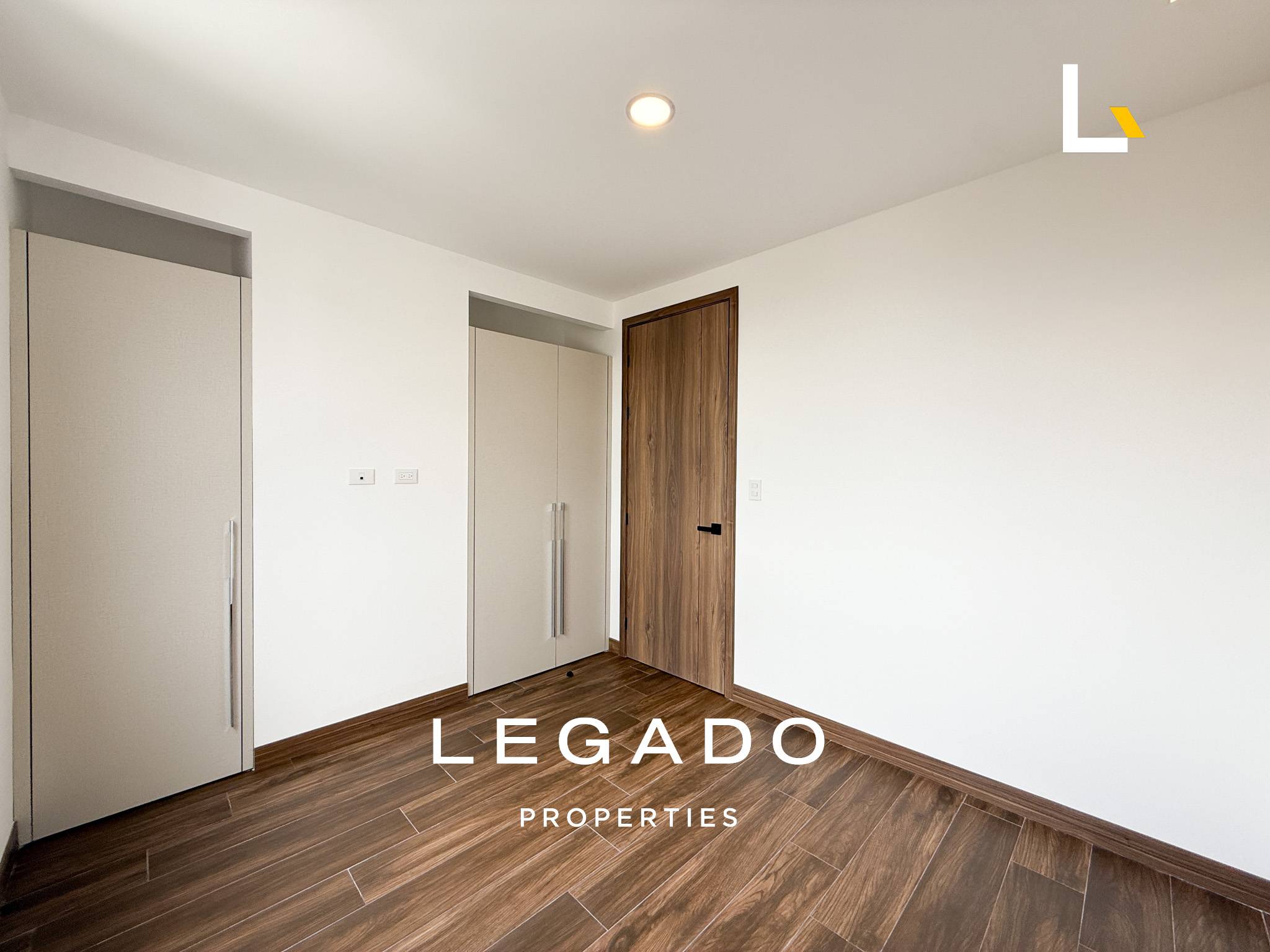 APARTAMENTO, ZONA 15 VH2, EDIFICIO VILA 15
