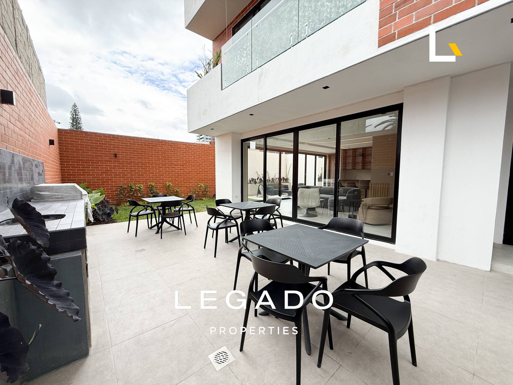 APARTAMENTO, ZONA 15 VH2, EDIFICIO VILA 15