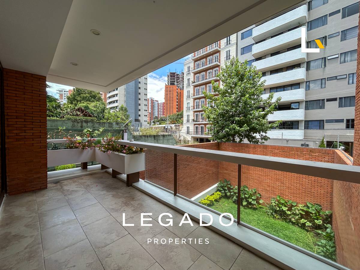 CASA, ZONA 14, EDIFICIO NOVO