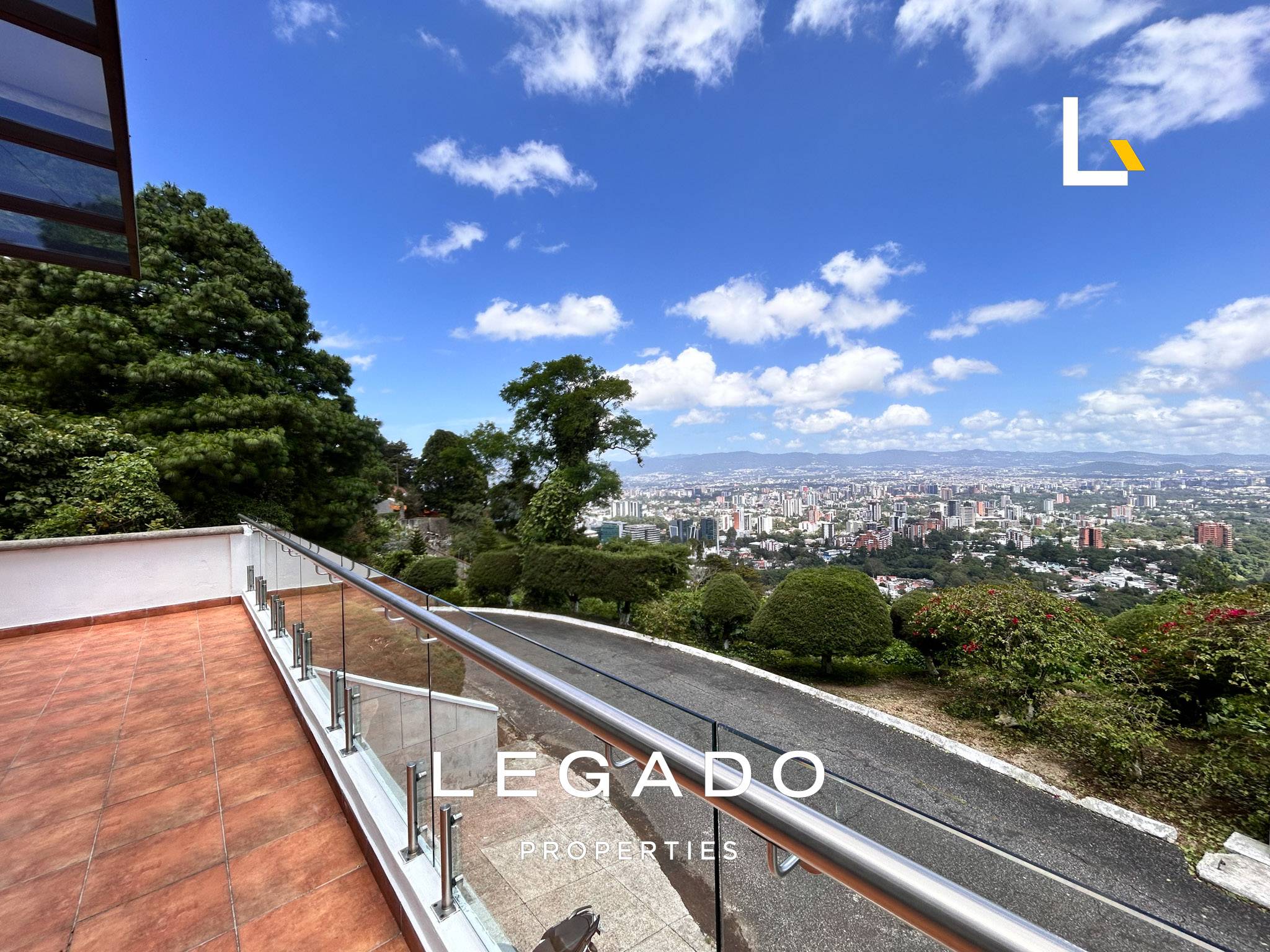CASA, CAES, CONDOMINIO LA MIRADA