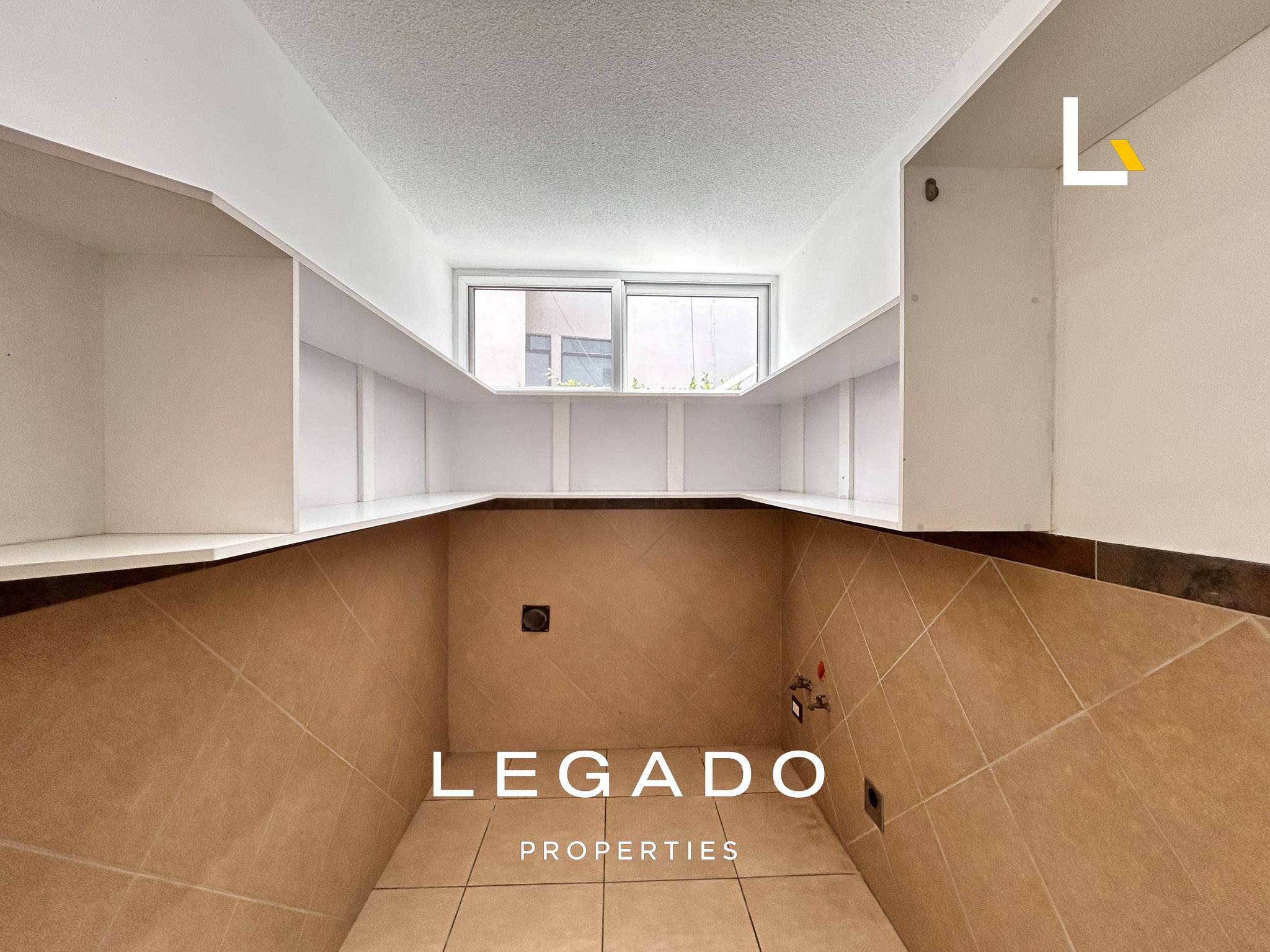 CASA, CAES, CONDOMINIO LA MIRADA