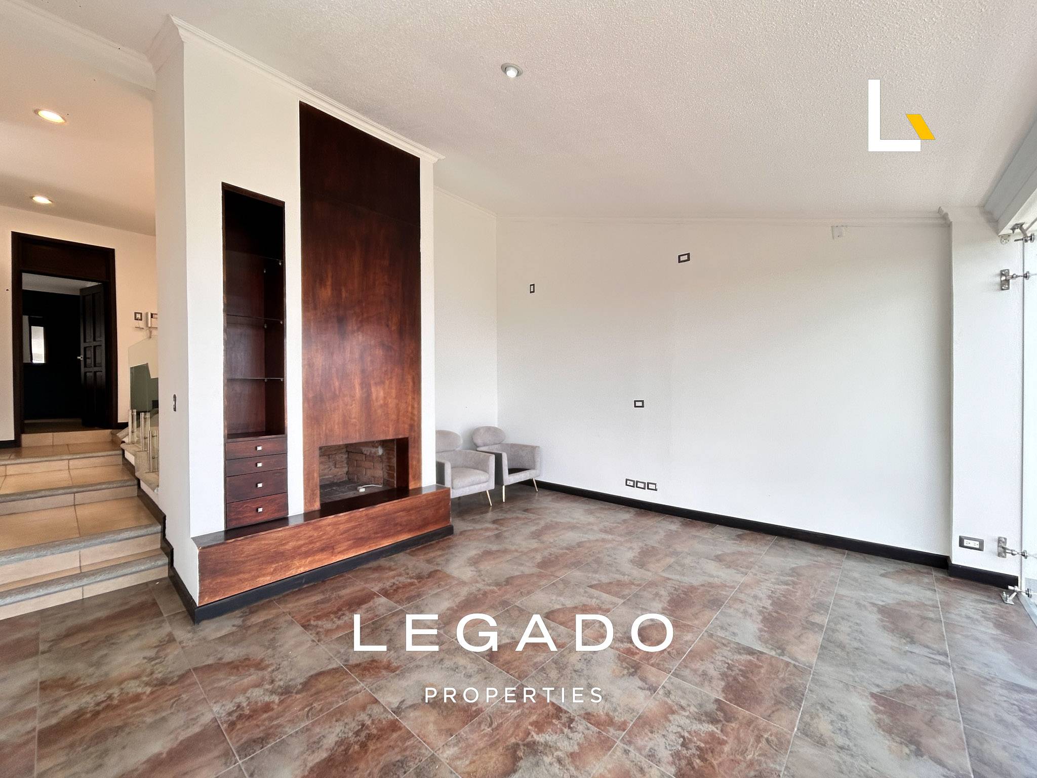 CASA, CAES, CONDOMINIO LA MIRADA
