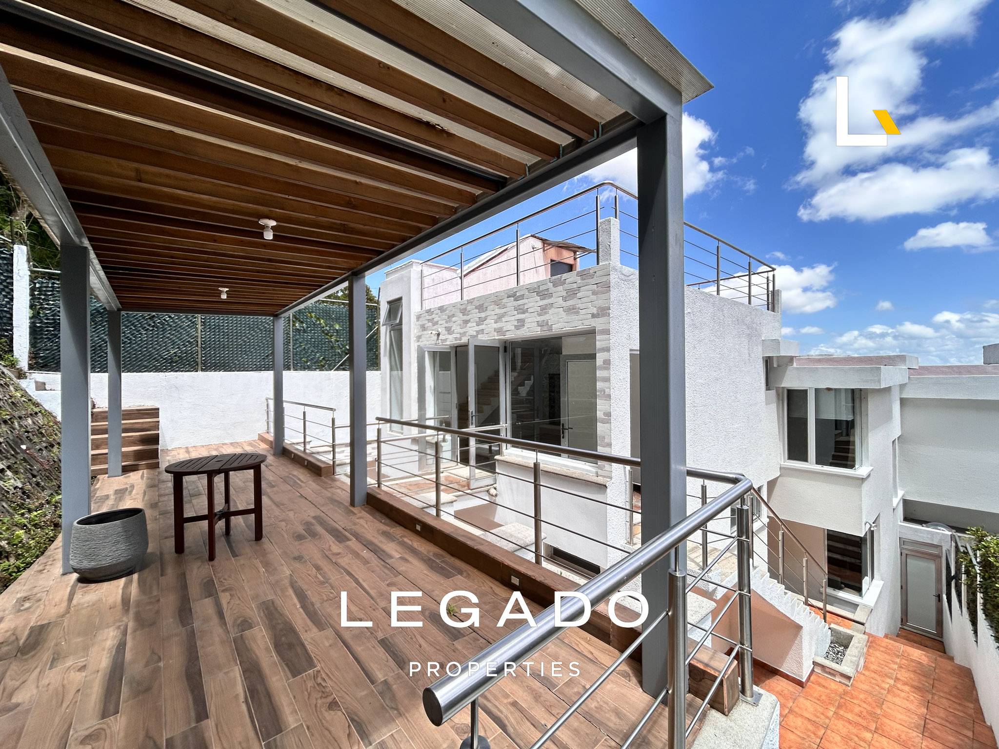 CASA, CAES, CONDOMINIO LA MIRADA