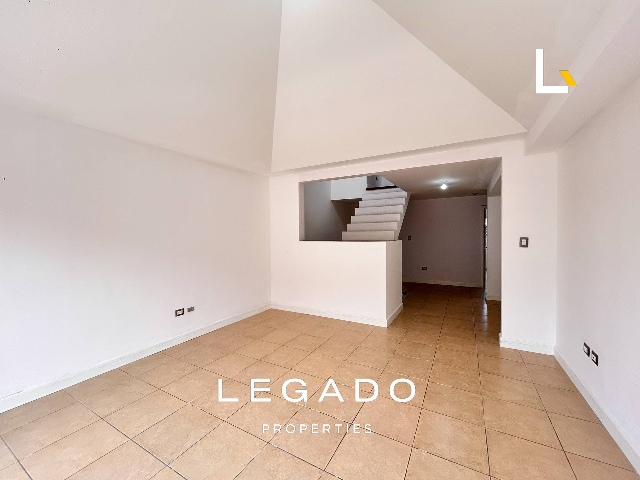 CASA, ZONA 16, CONDOMINIO EXPLANADA CAYALÁ