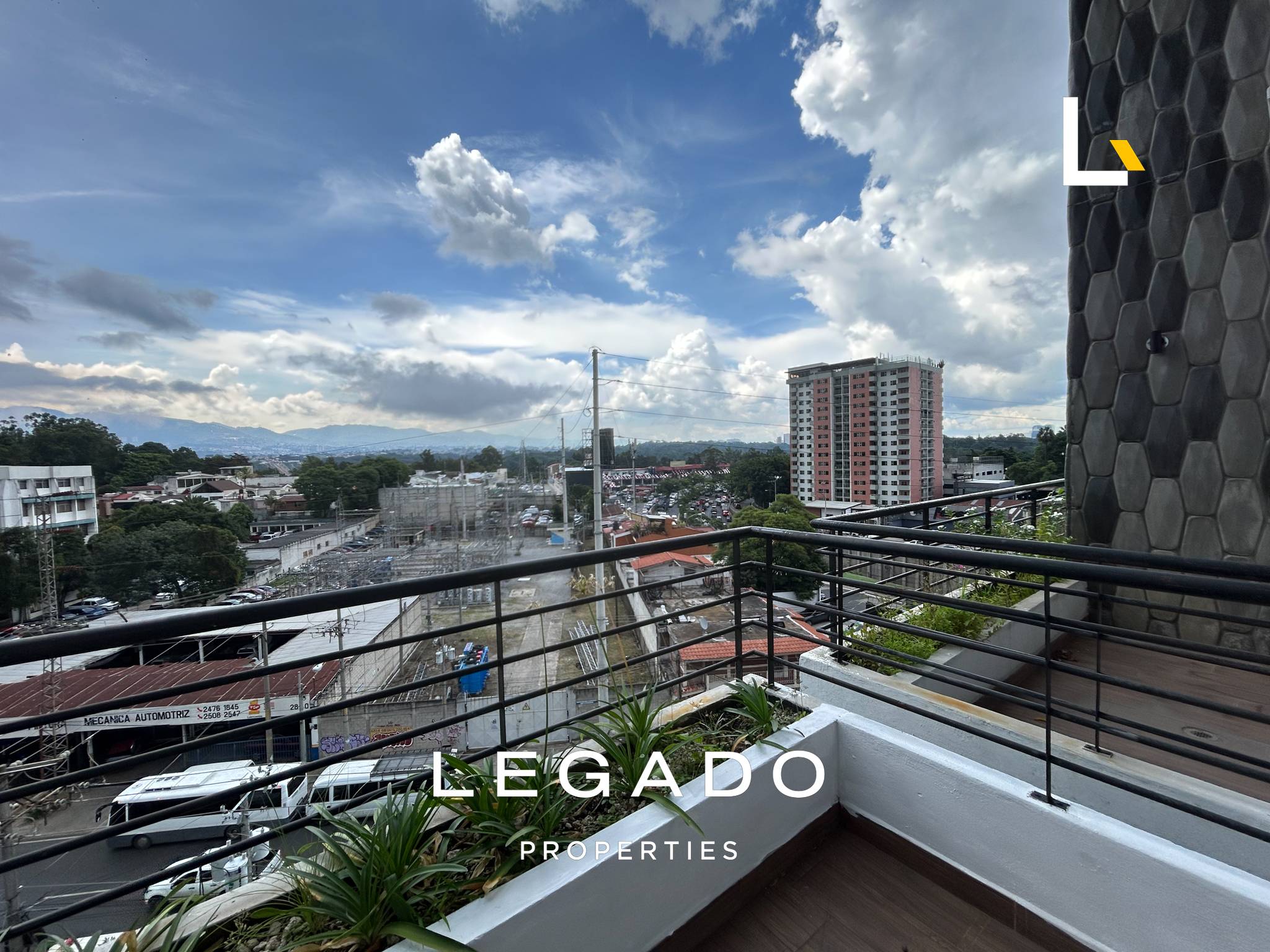 APARTAMENTO ZONA 11, EDIFICIO BALMES 47