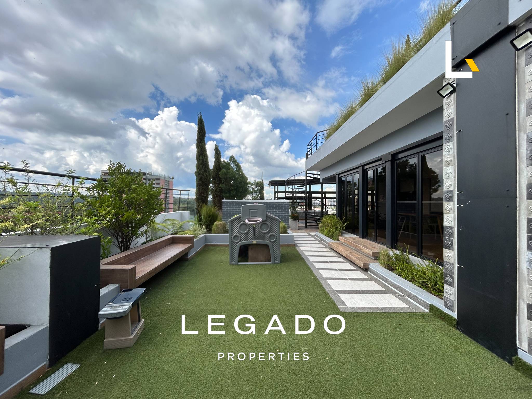 APARTAMENTO ZONA 11, EDIFICIO BALMES 47