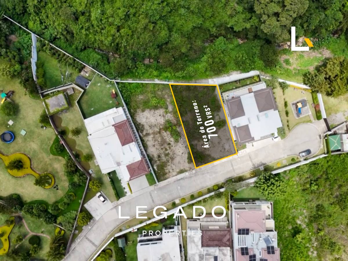 TERRENO PLANO, ZONA 16