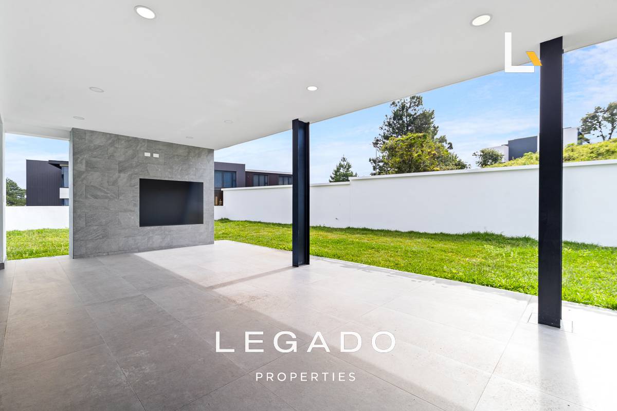CASA, ZONA 16, PULTÉ ECUESTRE COND. SAUCES DEL PULTÉ