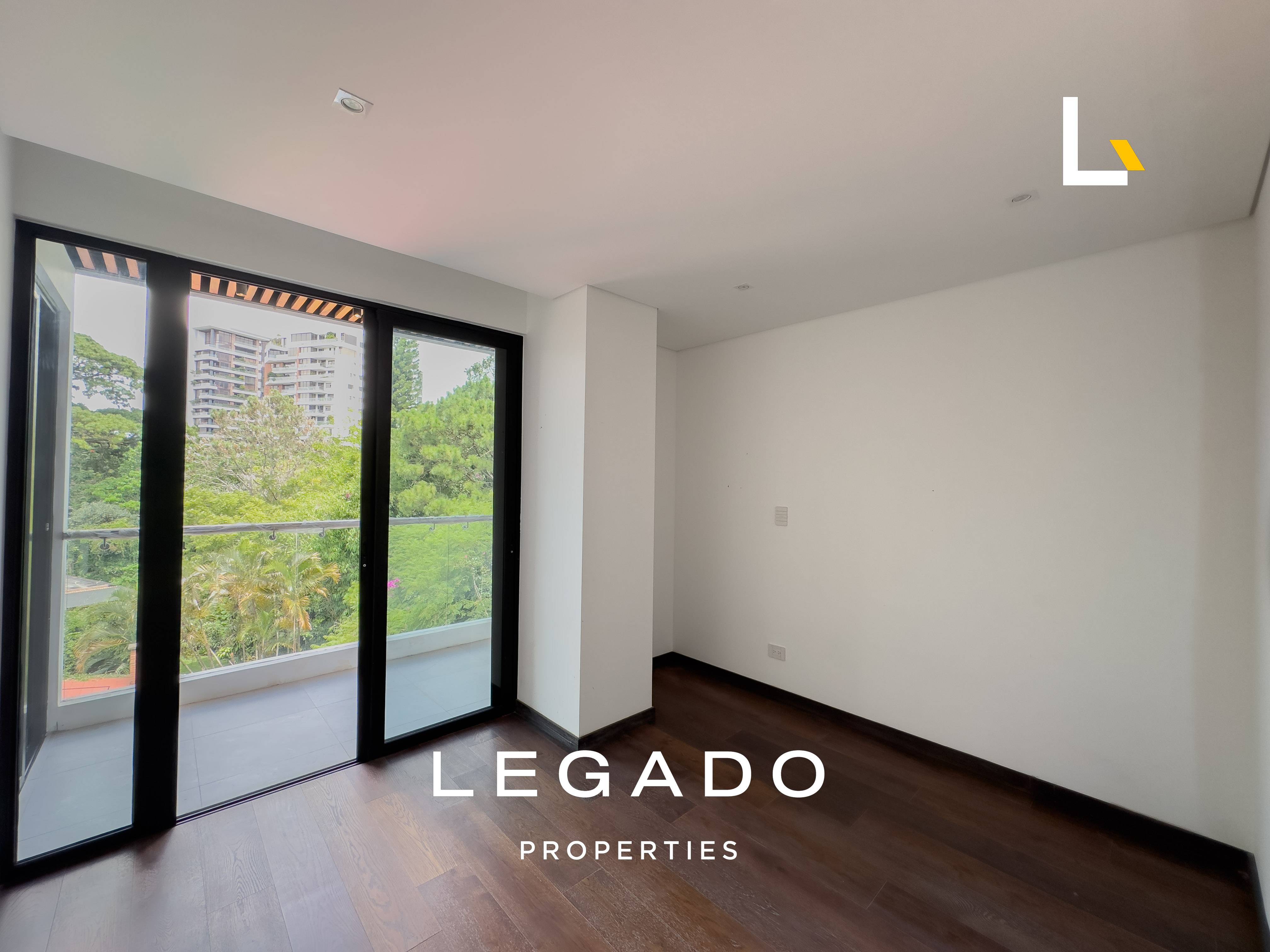 APARTAMENTO ZONA 15 VH2, EDIFICIO AZORES