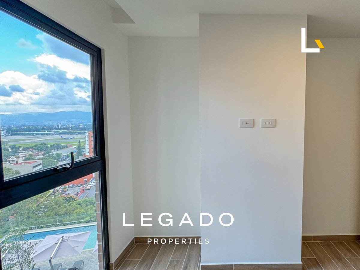 APARTAMENTO ZONA 14, EDIFICIO PARQUE 14