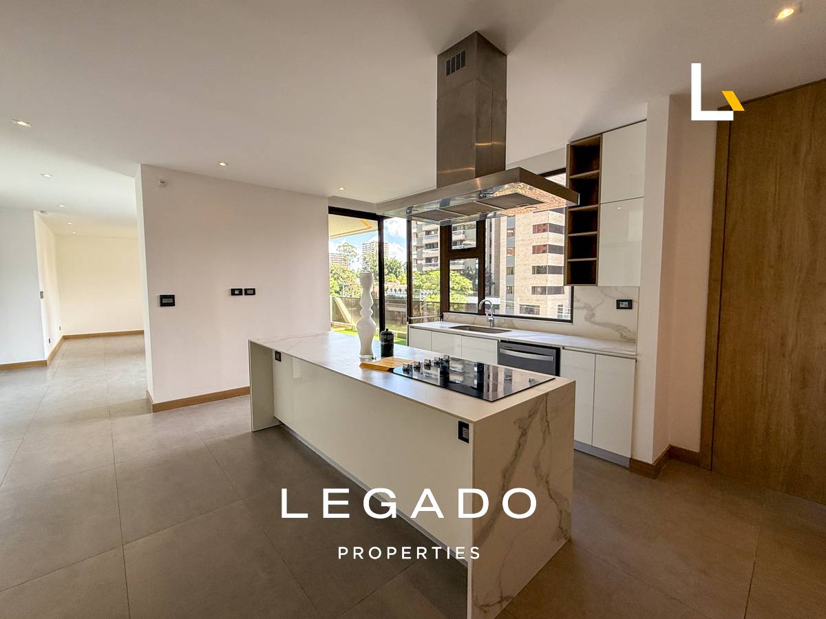 APARTAMENTO, ZONA 14 EDIFICIO VERTIC