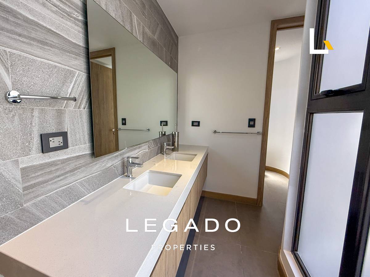 APARTAMENTO, ZONA 14 EDIFICIO VERTIC