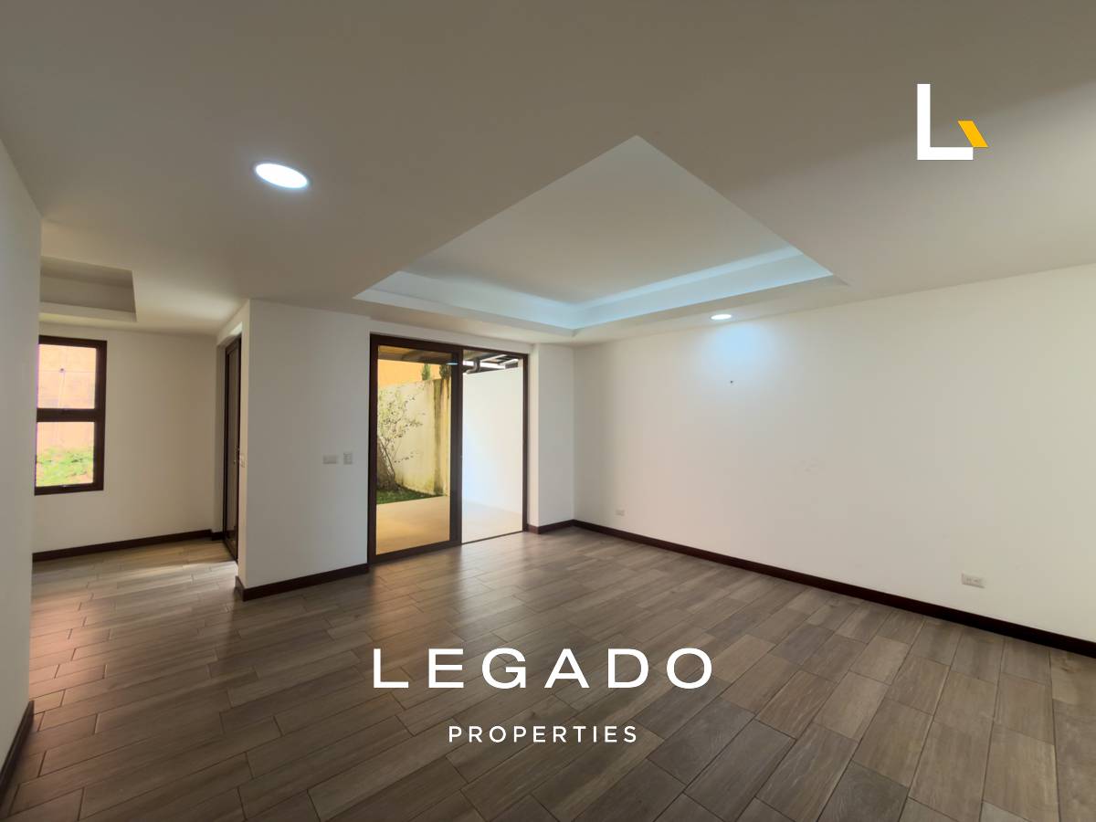 CASA ZONA 16, CONDOMINIO LOMAS DE SAN ISIDRO