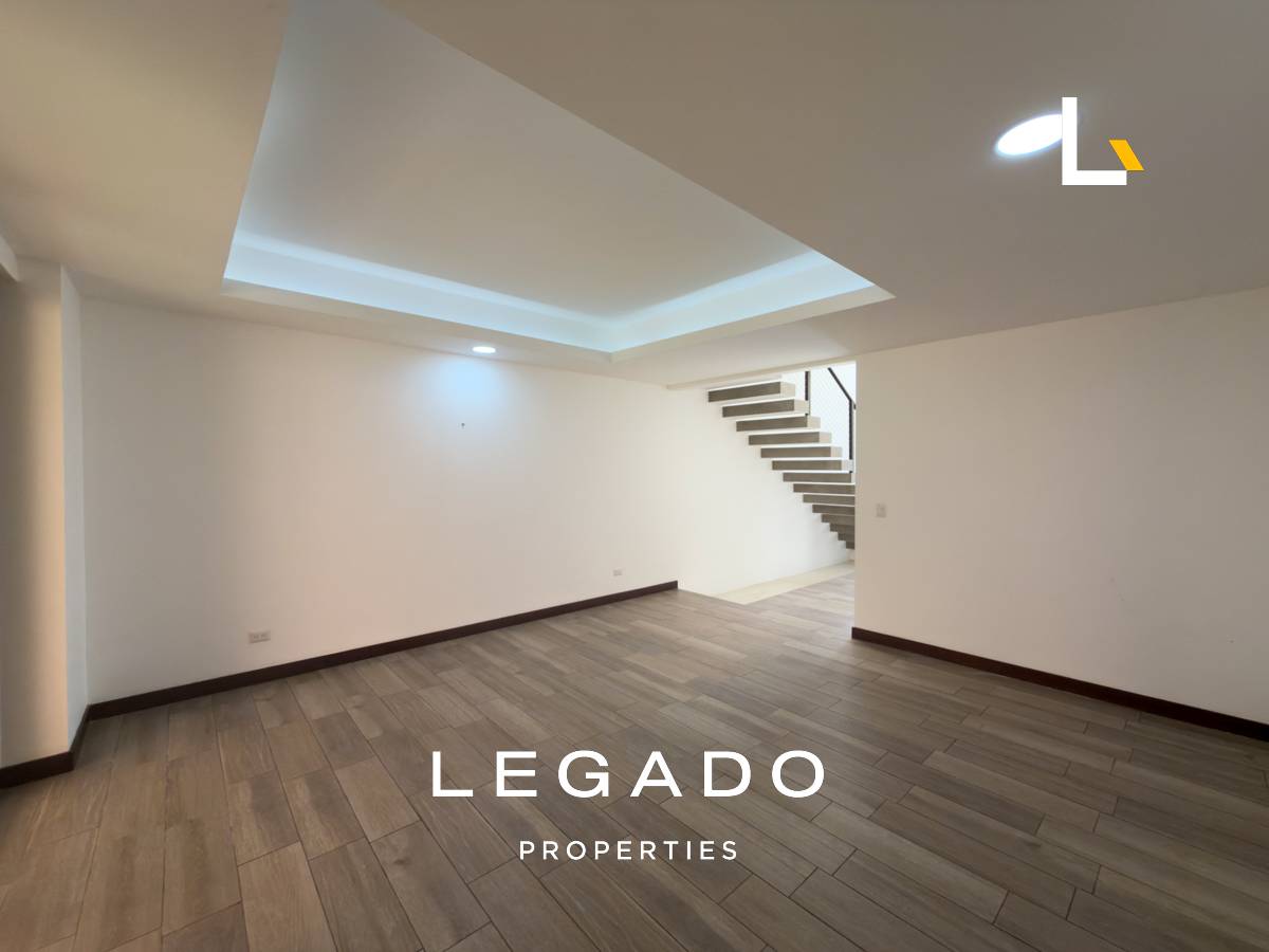 CASA ZONA 16, CONDOMINIO LOMAS DE SAN ISIDRO