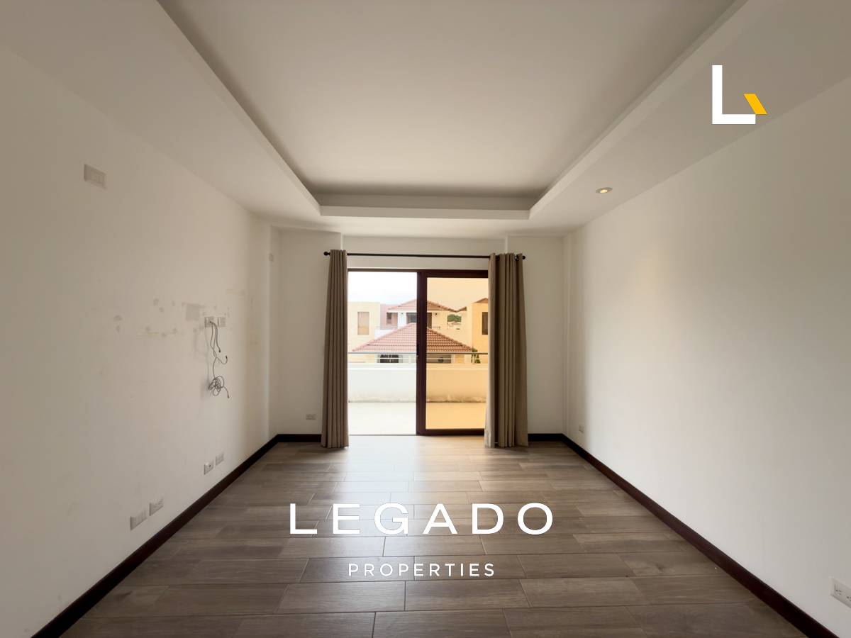 CASA ZONA 16, CONDOMINIO LOMAS DE SAN ISIDRO