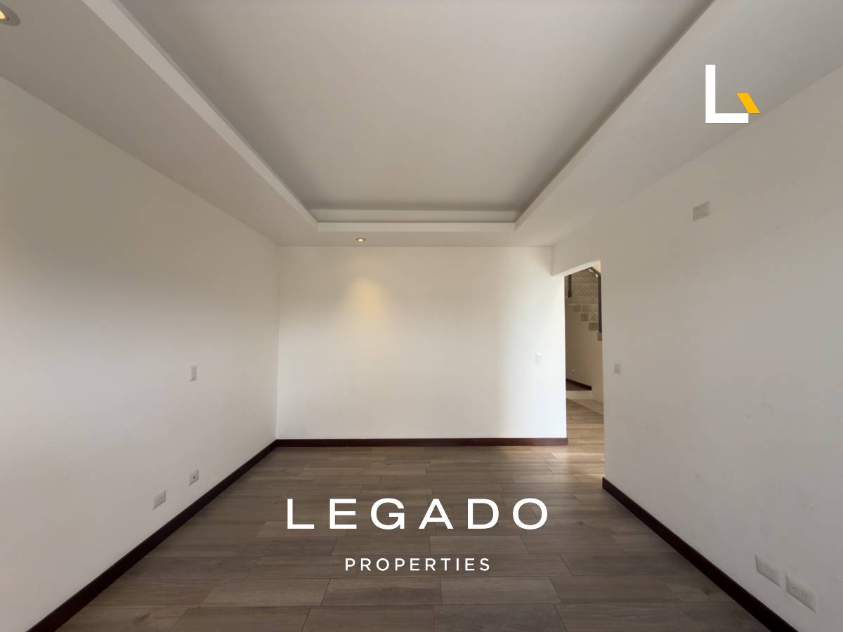 CASA ZONA 16, CONDOMINIO LOMAS DE SAN ISIDRO