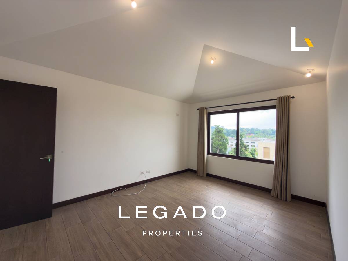 CASA ZONA 16, CONDOMINIO LOMAS DE SAN ISIDRO