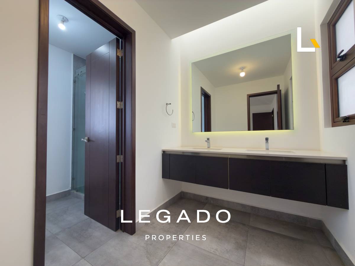 CASA ZONA 16, CONDOMINIO LOMAS DE SAN ISIDRO
