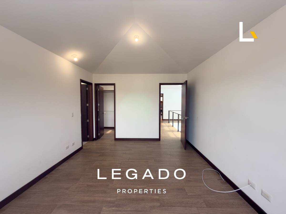 CASA ZONA 16, CONDOMINIO LOMAS DE SAN ISIDRO