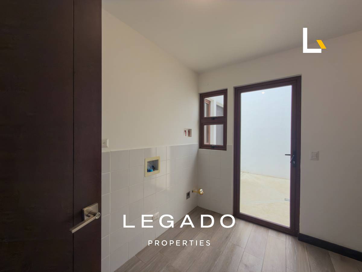 CASA ZONA 16, CONDOMINIO LOMAS DE SAN ISIDRO