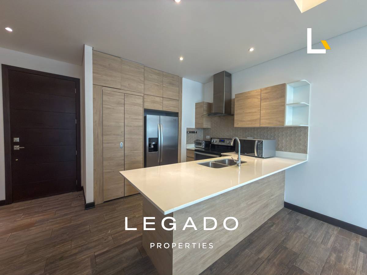 APARTAMENTO ZONA 16, EDIFICIO LIRIOS 1