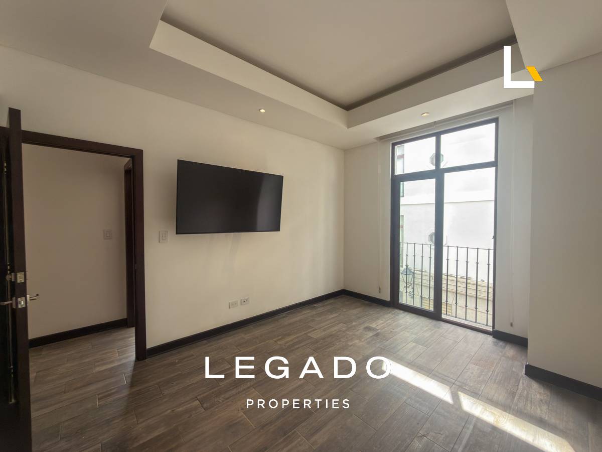 APARTAMENTO ZONA 16, EDIFICIO LIRIOS 1