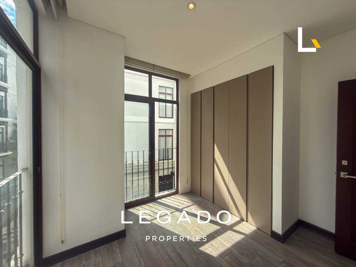 APARTAMENTO ZONA 16, EDIFICIO LIRIOS 1