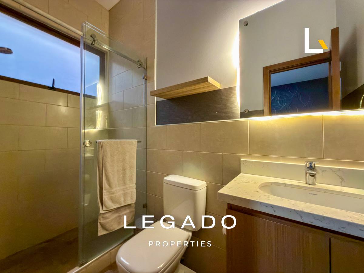 APARTAMENTO ZONA 10, EDIFICIO SALVATORE