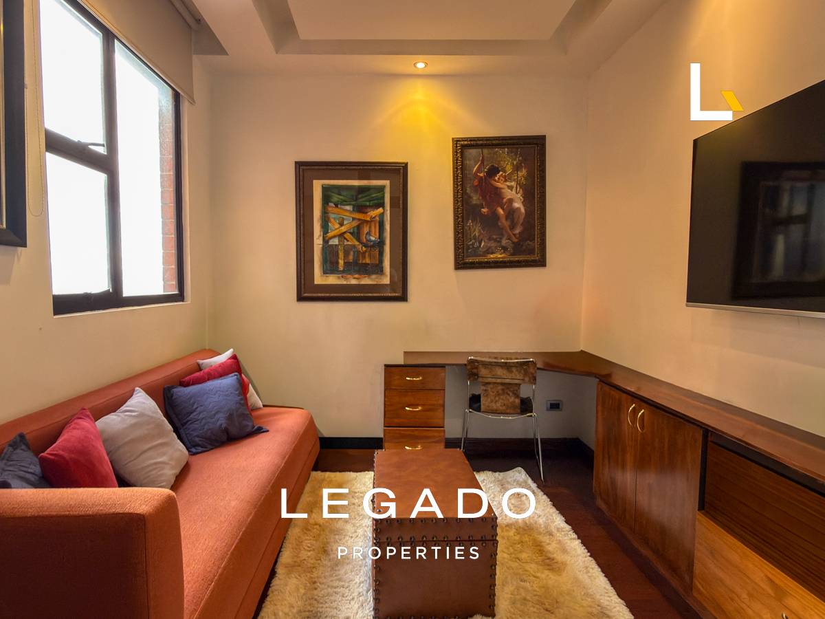 PENTHOUSE ZONA 15 EDIFICIO CATALONIA