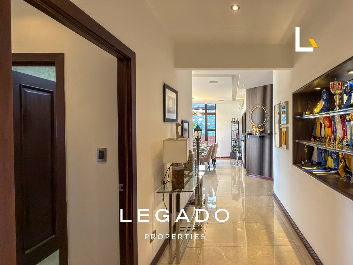 PENTHOUSE ZONA 15 EDIFICIO CATALONIA