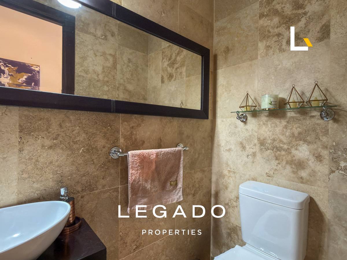 PENTHOUSE ZONA 15 EDIFICIO CATALONIA
