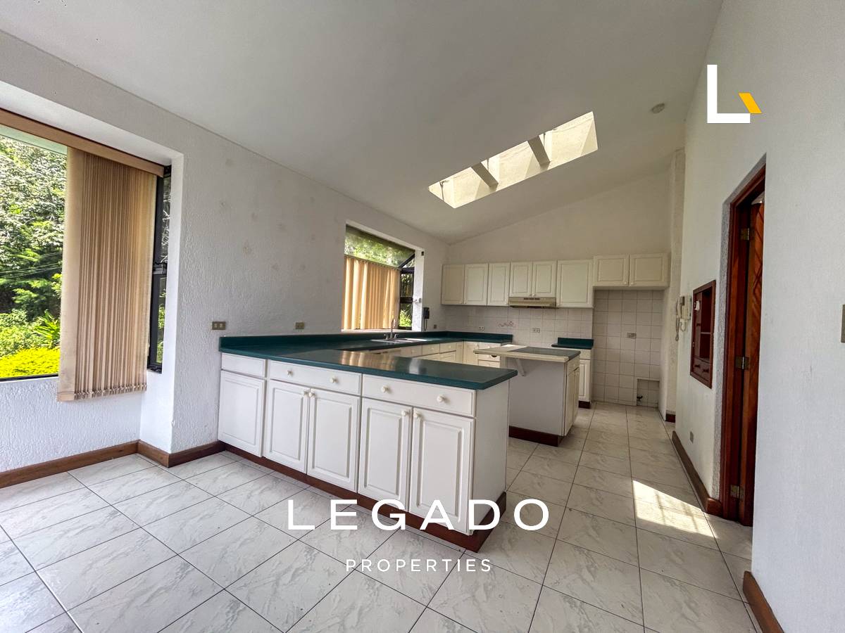 CASA CAES, CONDOMINIO MONTEBELLO 2
