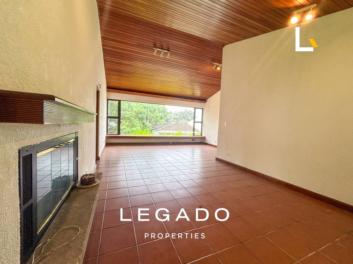 CASA CAES, CONDOMINIO MONTEBELLO 2