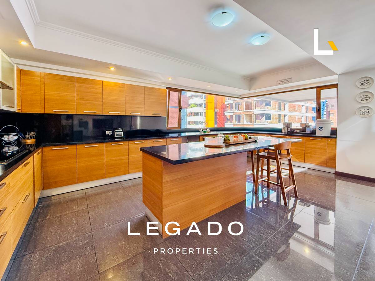APARTAMENTO ZONA 14 EDIFICIO PREMIERE GAUDI