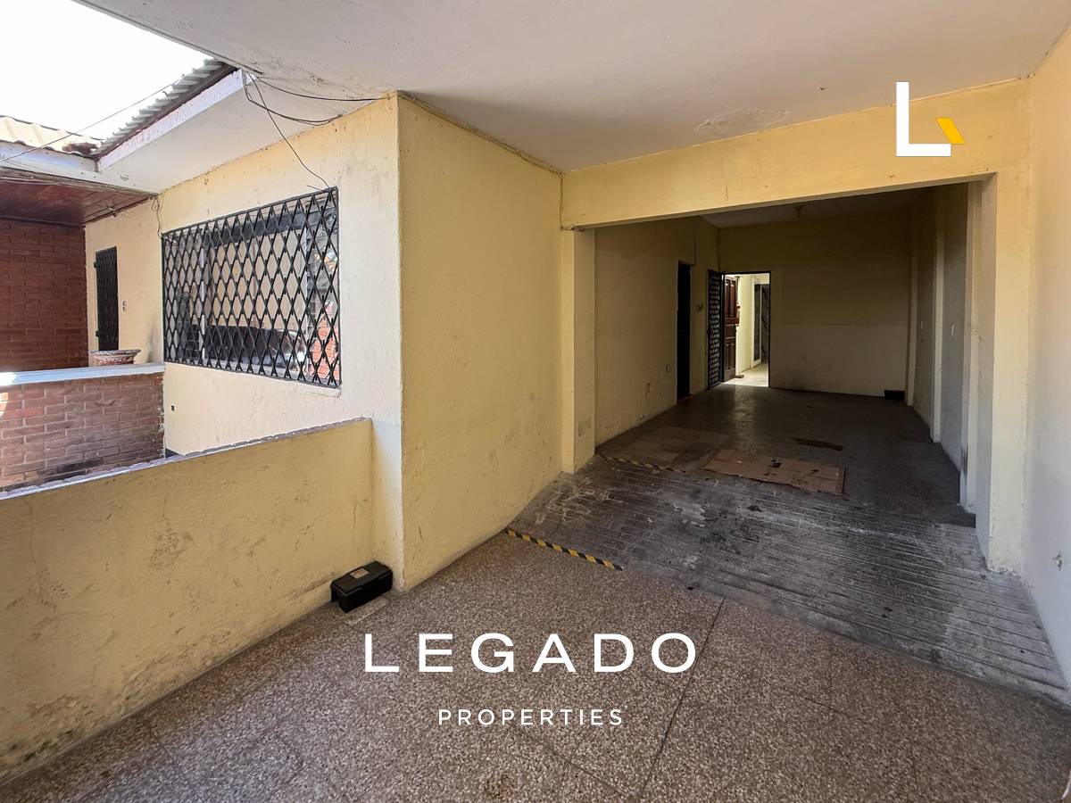 CASA, ZONA 10 PARA INVERSIÓN