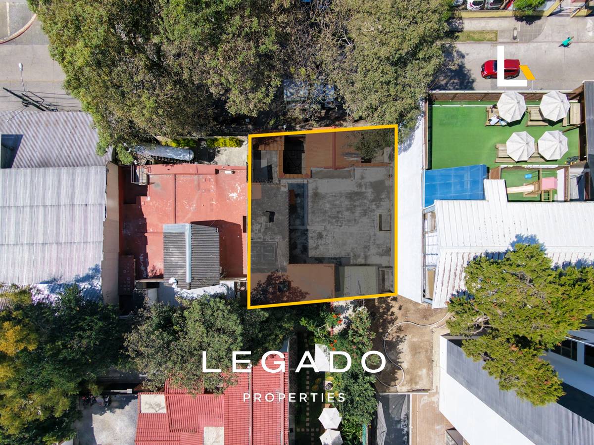 CASA, ZONA 10 PARA INVERSIÓN