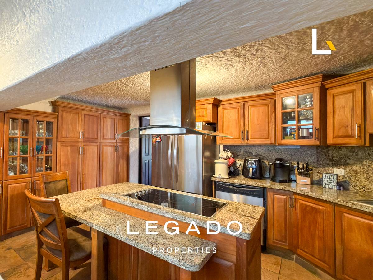 APARTAMENTO ZONA 15, EDIFICIO EL FERROL