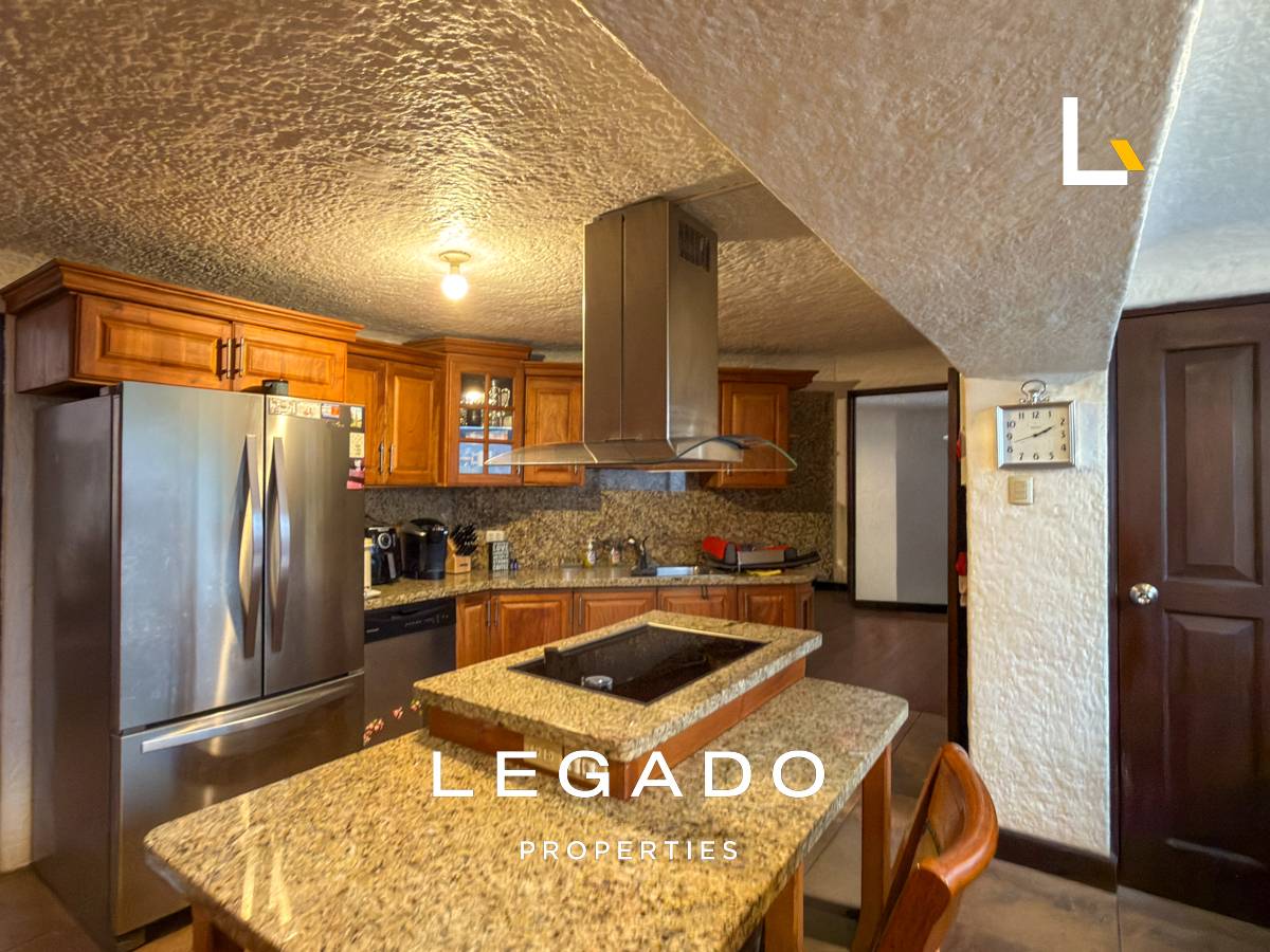 APARTAMENTO ZONA 15, EDIFICIO EL FERROL