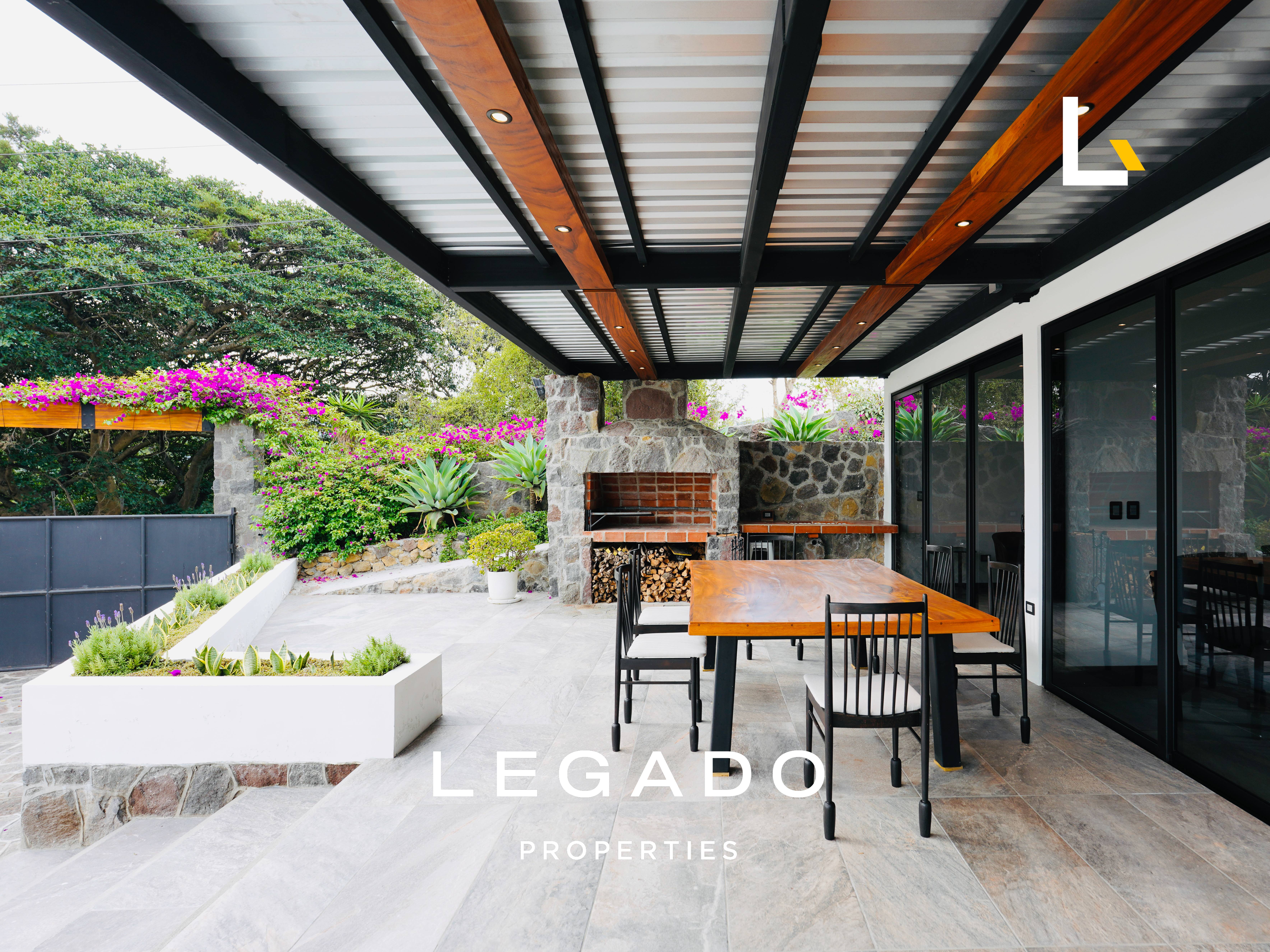 CASA ATITLÁN, CERRO DE ORO