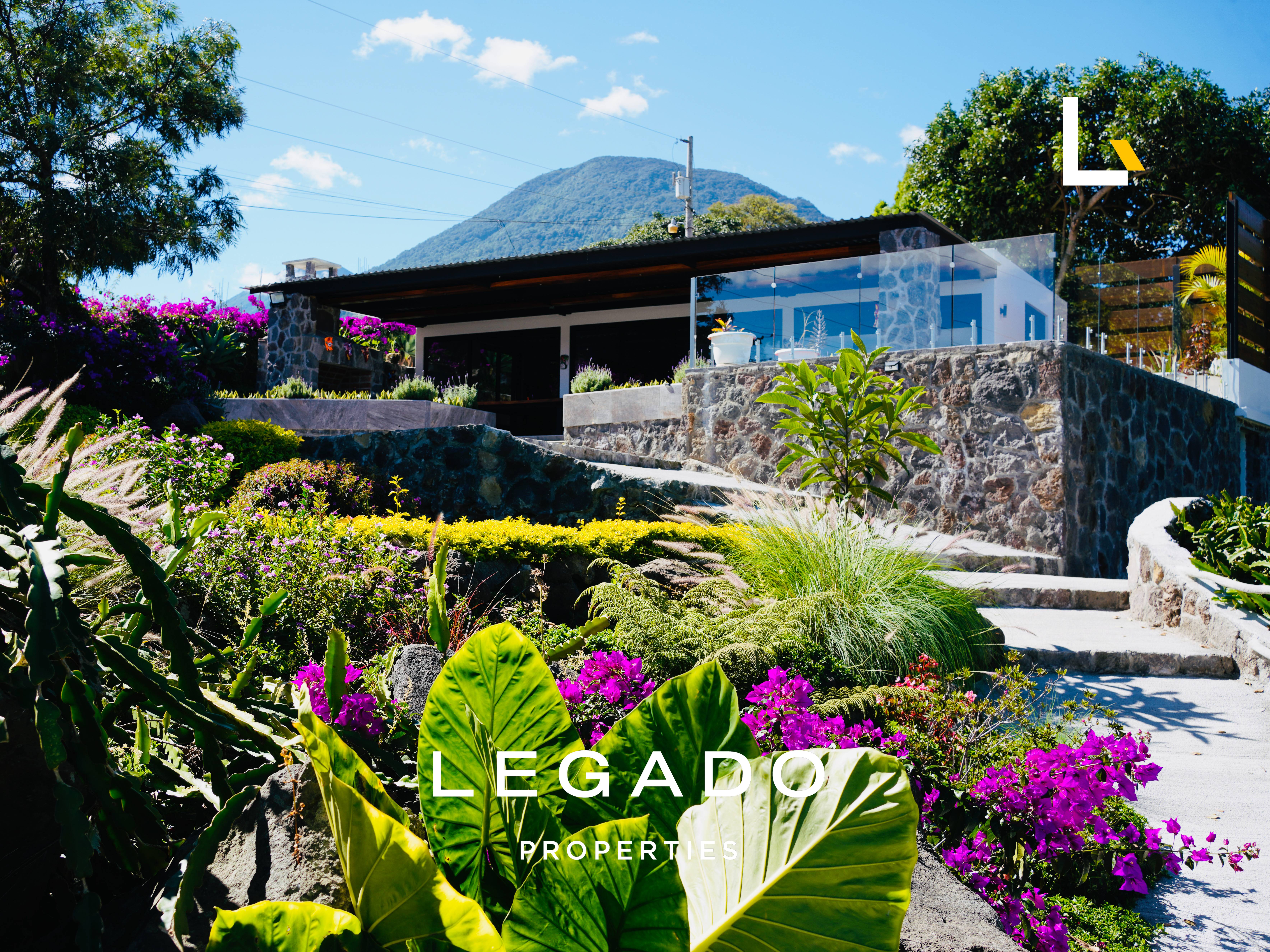 CASA ATITLÁN, CERRO DE ORO