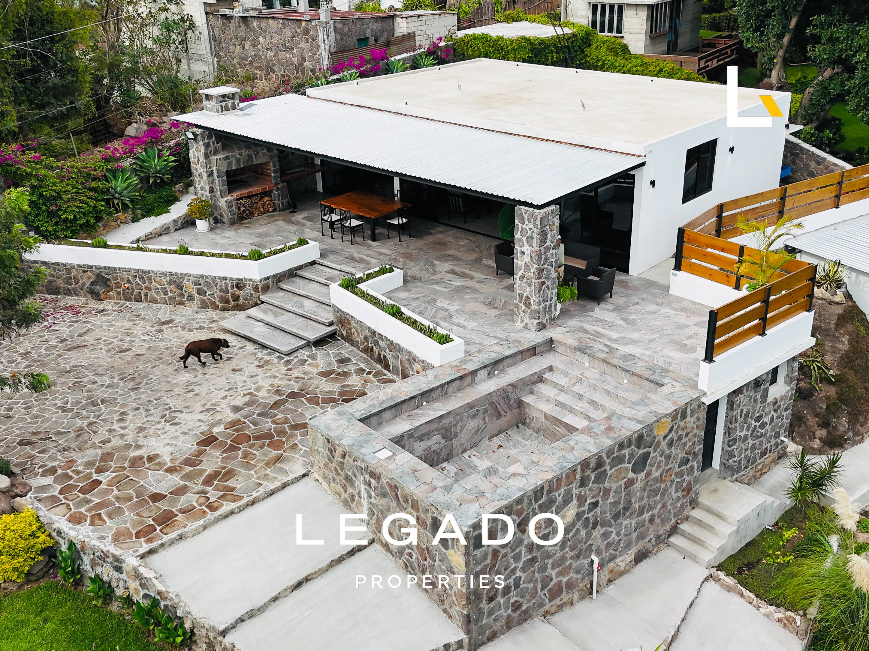 CASA ATITLÁN, CERRO DE ORO