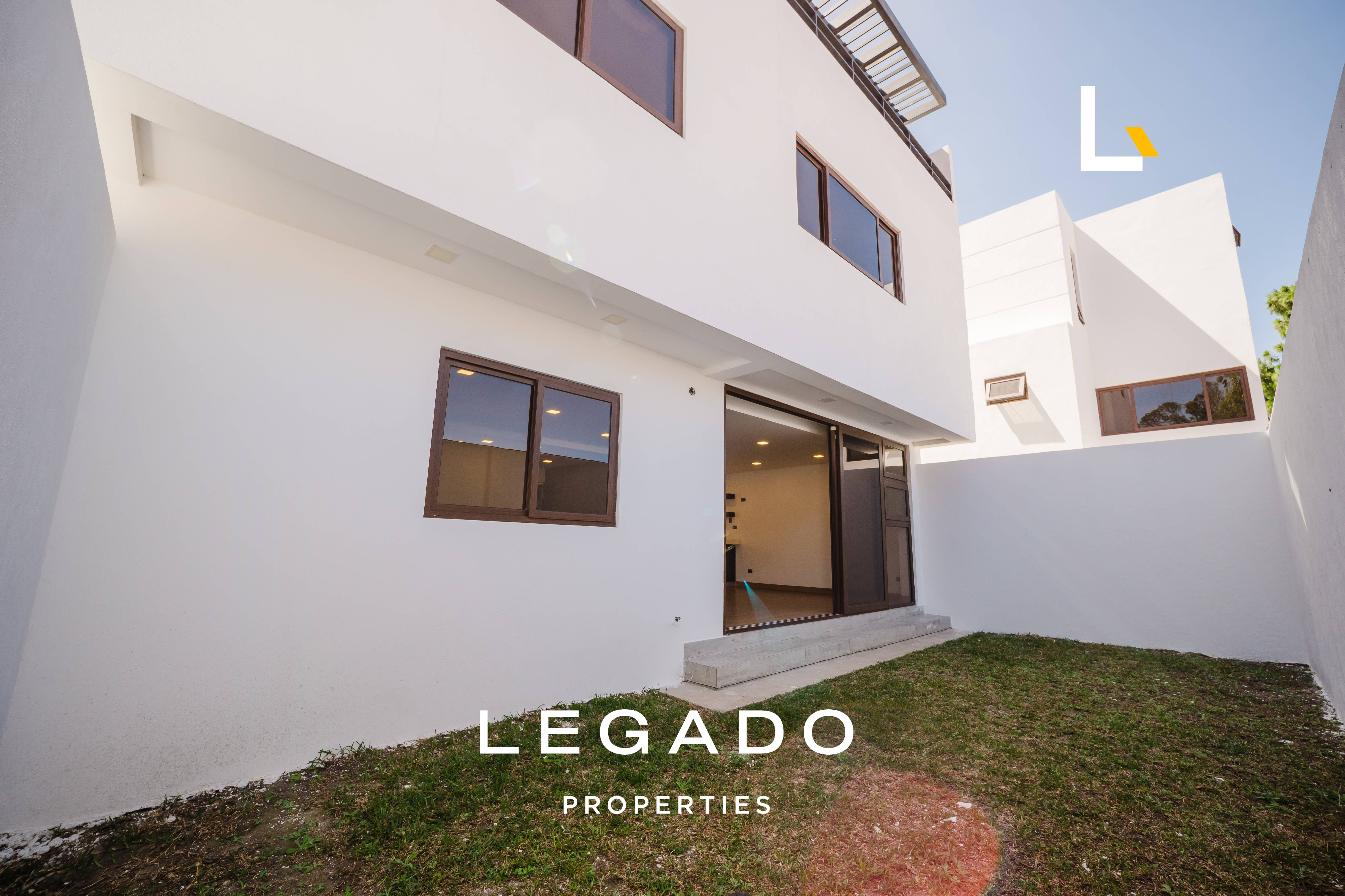 CASA ZONA 15 VHI, DENTRO DE CONDOMINIO