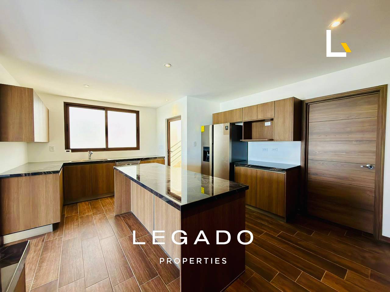 CASA ZONA 16, LOMAS DE SAN ISIDRO