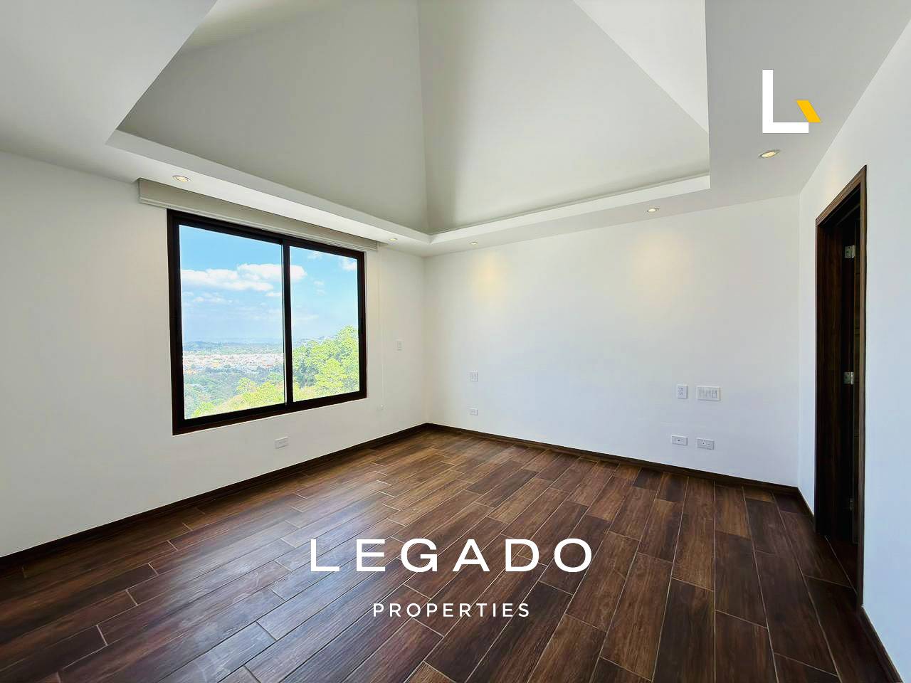 CASA ZONA 16, LOMAS DE SAN ISIDRO