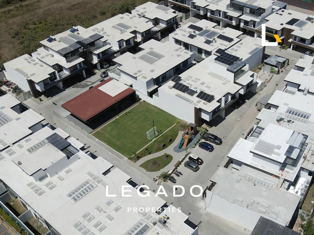 CASA ZONA 10, CONDOMINIO MOLIÉ
